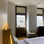Moselhotel Roemischer Kaiser 'staffuntil5pm'earlybirdbreakfast'cityparking *