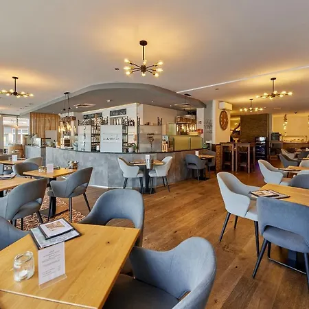 Moselhotel Roemischer Kaiser 'staffuntil5pm'earlybirdbreakfast'cityparking מלון ברנקסטל - קיס