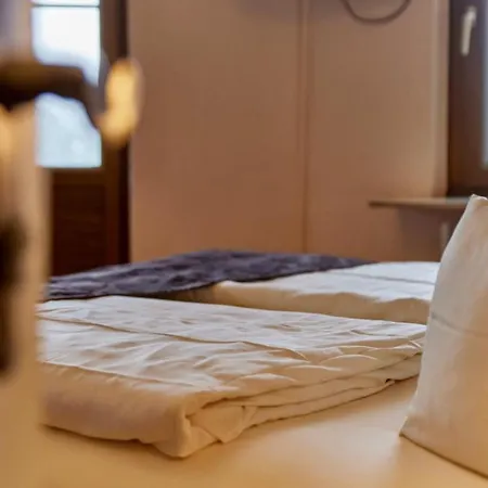 Moselhotel Roemischer Kaiser 'staffuntil5pm'earlybirdbreakfast'cityparking *