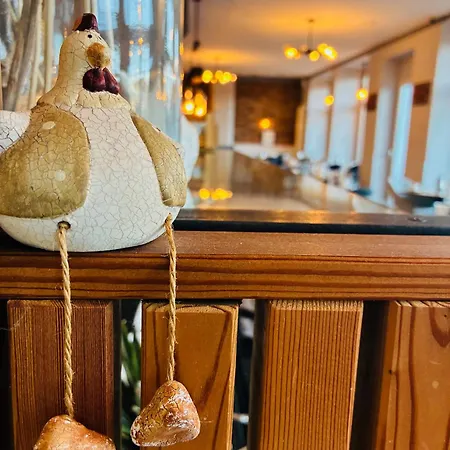 Hotel Moselhotel Roemischer Kaiser 'staffuntil5pm'earlybirdbreakfast'cityparking *
