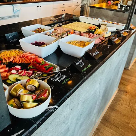 Moselhotel Roemischer Kaiser 'staffuntil5pm'earlybirdbreakfast'cityparking * Bernkastel-Kues