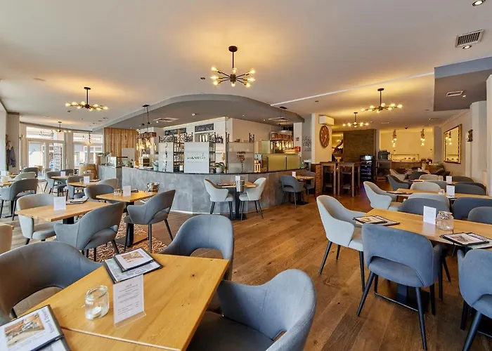 Moselhotel Roemischer Kaiser 'staffuntil5pm'earlybirdbreakfast'cityparking מלון ברנקסטל - קיס