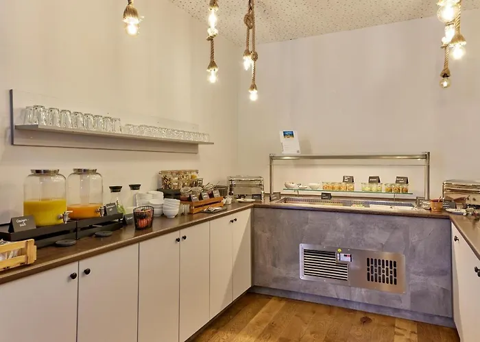 מלון Moselhotel Roemischer Kaiser 'staffuntil5pm'earlybirdbreakfast'cityparking *