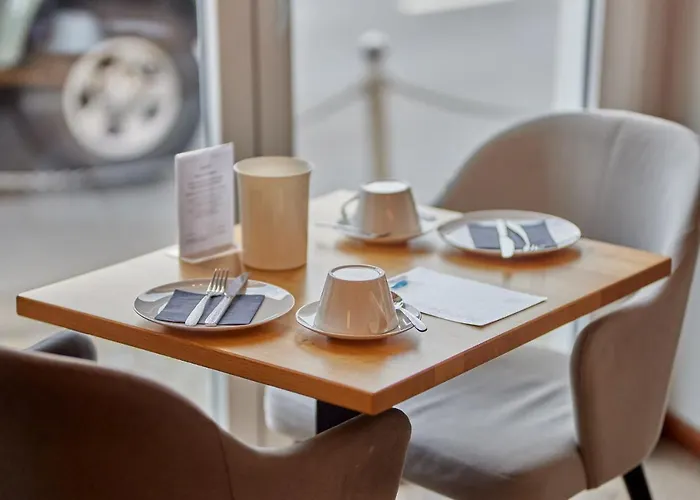 Moselhotel Roemischer Kaiser 'staffuntil5pm'earlybirdbreakfast'cityparking מלון ברנקסטל - קיס