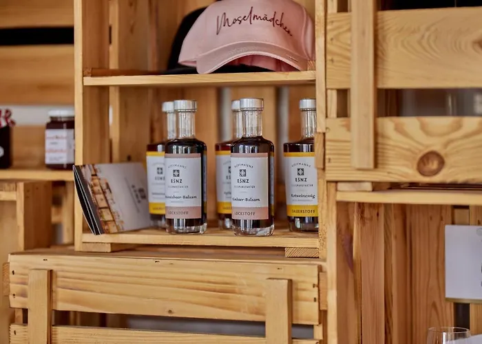 מלון Moselhotel Roemischer Kaiser 'staffuntil5pm'earlybirdbreakfast'cityparking *