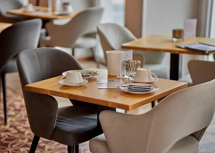 Moselhotel Roemischer Kaiser 'staffuntil5pm'earlybirdbreakfast'cityparking ברנקסטל - קיס