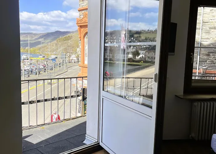 Moselhotel Roemischer Kaiser 'staffuntil5pm'earlybirdbreakfast'cityparking ברנקסטל - קיס