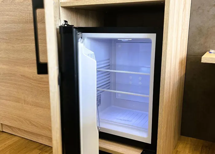 Moselhotel Roemischer Kaiser 'staffuntil5pm'earlybirdbreakfast'cityparking מלון *